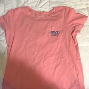 pink tee shirt